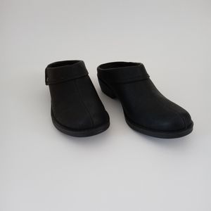 Easy Street Comfort Wave Skip on Mule Size 6M